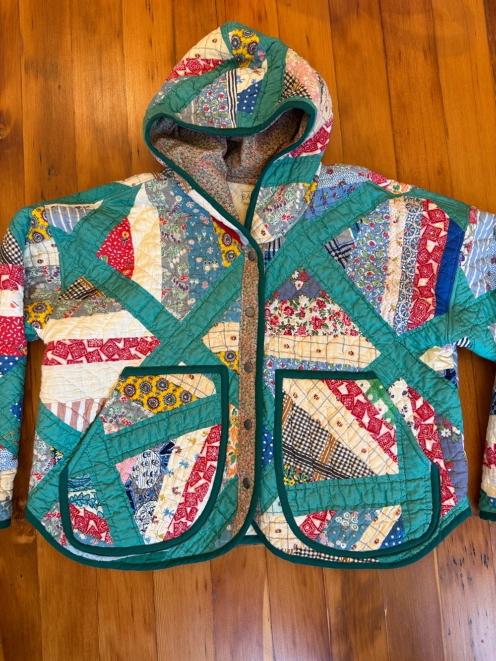 Handmade Vintage Quilt Coat with Hood Sz XL - Picture 9 of 9